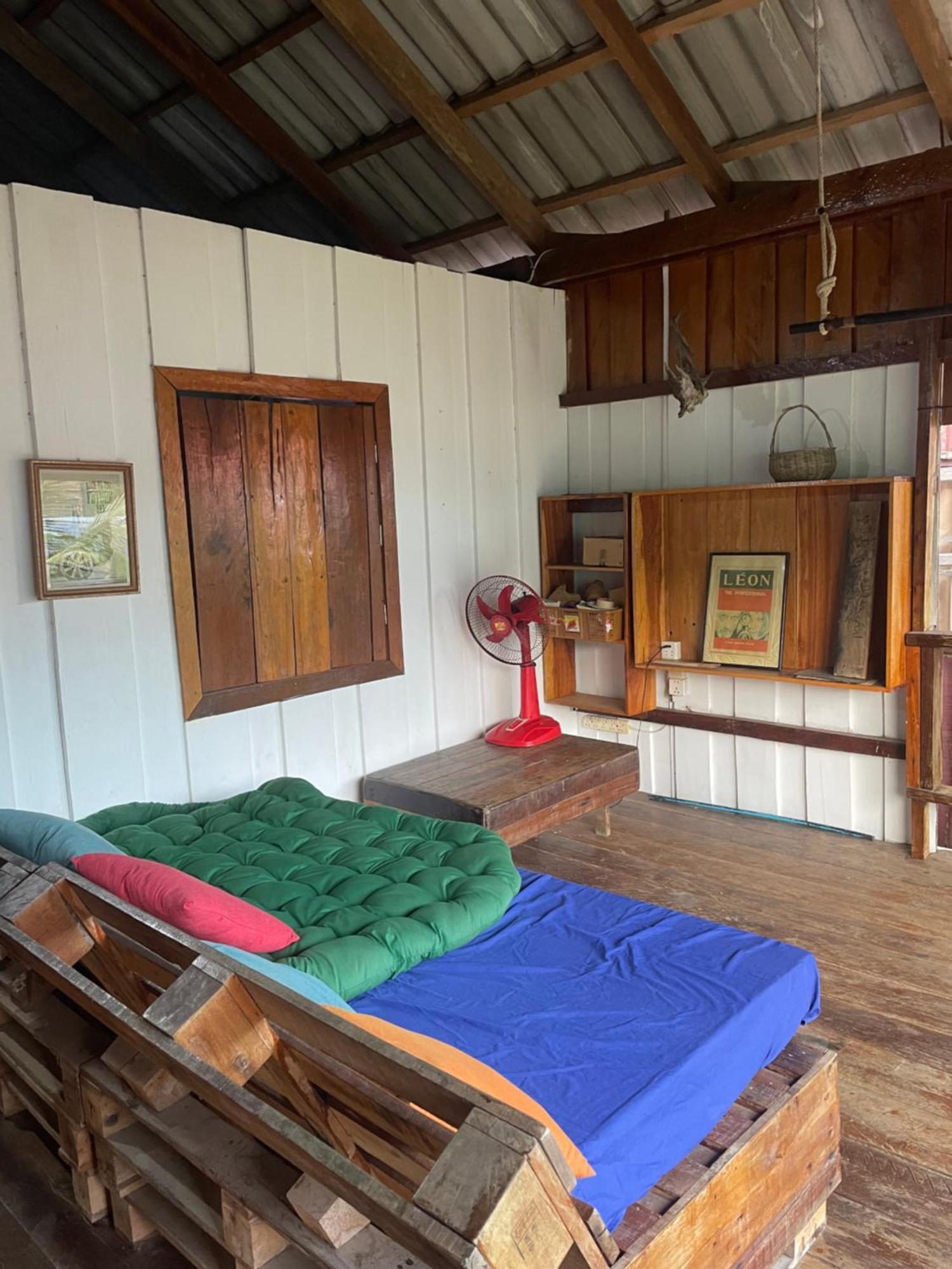 The Hornbill Hostel Koh Rong Sanloem Exterior foto